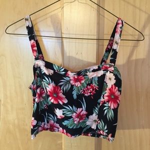 Hollister crop top